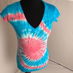 Basix of America multicolor pink blue tie dye v-neck short sleeve t-shirt